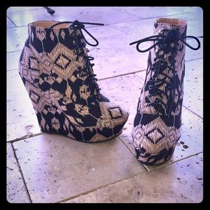 ✨NEW✨ Charlotte Russe Aztec Platform Shoes ▪️